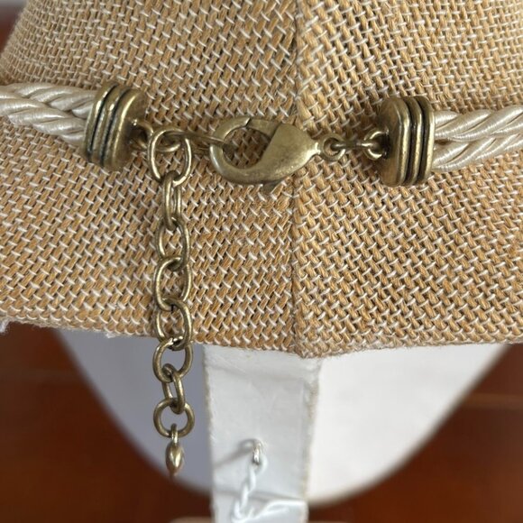 Gardenia Convertible Statement Necklace - Picture 8 of 16